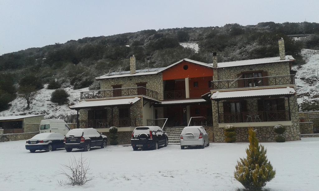 Ariadni Kalavryta Exterior foto